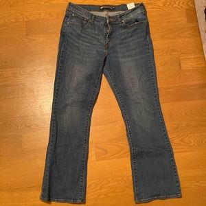 Levi’s Demi Curve - Classic rise, Boot Cut Size 14/32 NWOT